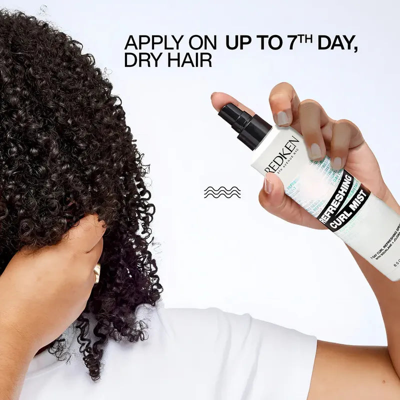 Redken Refreshing Curl Mist Tratamiento Sin Enjuague Para Cabello Rizado, Hidrata Y Define Rizos Hasta 7 Días, Con Escualano Y Aceite De Jojoba, 250 Ml